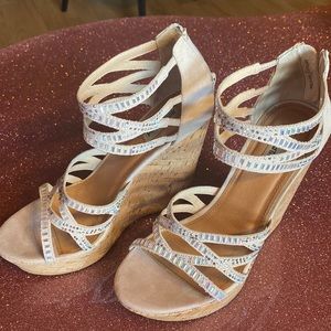 Super cute wedges that go with everything!!